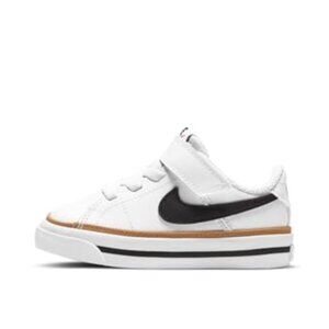 NIKE Boy's Gymnastics Shoes Sneaker, Multicolor, 5.5 UK Child
